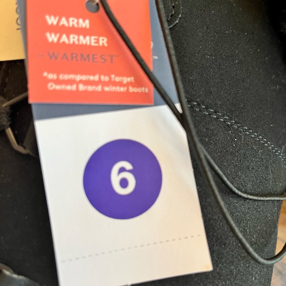 Women’s Carla waterproof winter boots by Universal Thread. - Picture 9 of 10